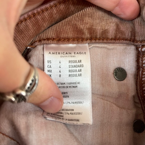 American Eagle Outfitters Brick Cropped Jeans - Picture 7 of 10